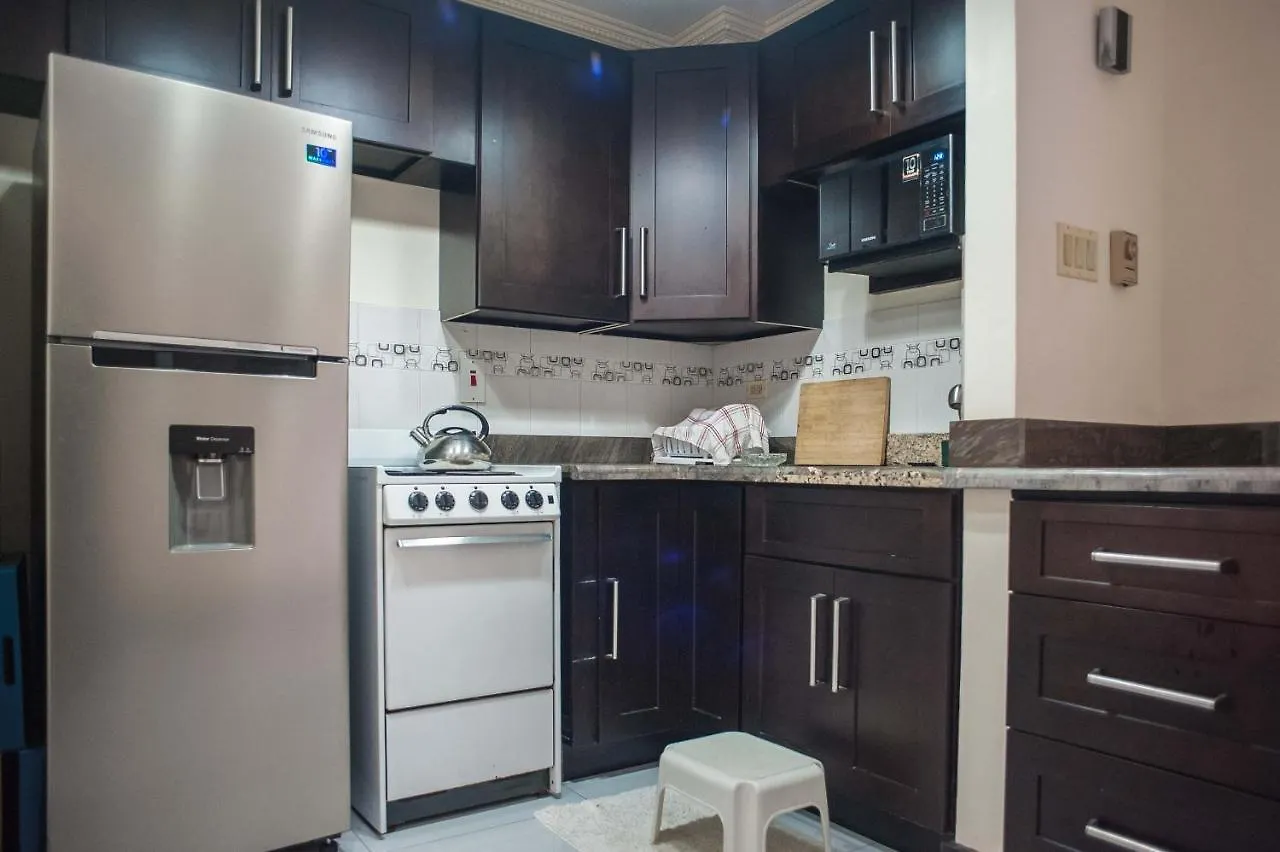 *** شقة فندقية Beach Condos -Montego Bay Club Beach Resort جامايكا